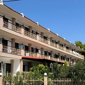 κάντε κράτηση εδώ