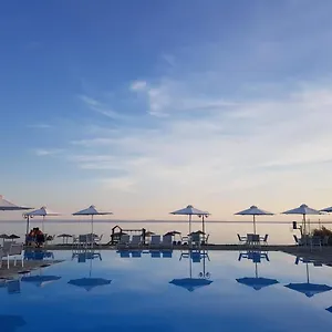 κάντε κράτηση εδώ
